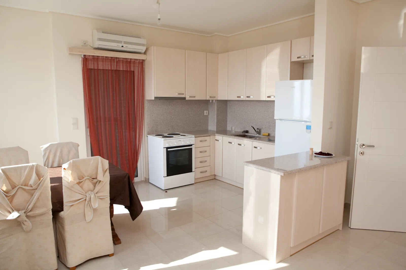 Building in Tamines, Evia, Greece – 51348