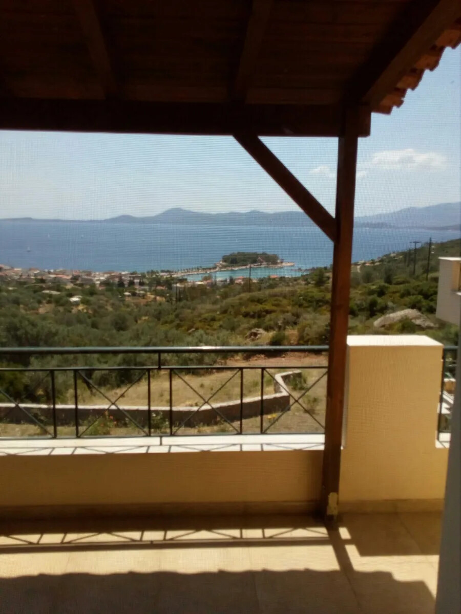 Flat in Methana, Argosaronikos Islands, Greece – 51315