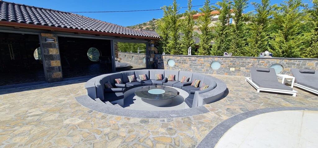 Villa in Agios Nikolaos, Lasithi Prefecture, Greece – 51148