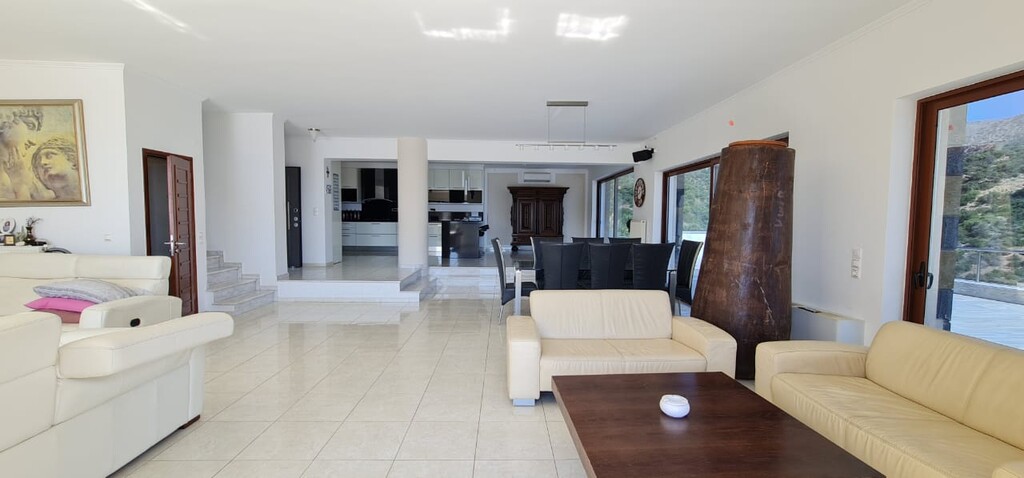 Villa in Agios Nikolaos, Lasithi Prefecture, Greece – 51148