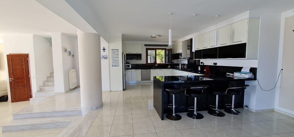 Villa in Agios Nikolaos, Lasithi Prefecture, Greece – 51148