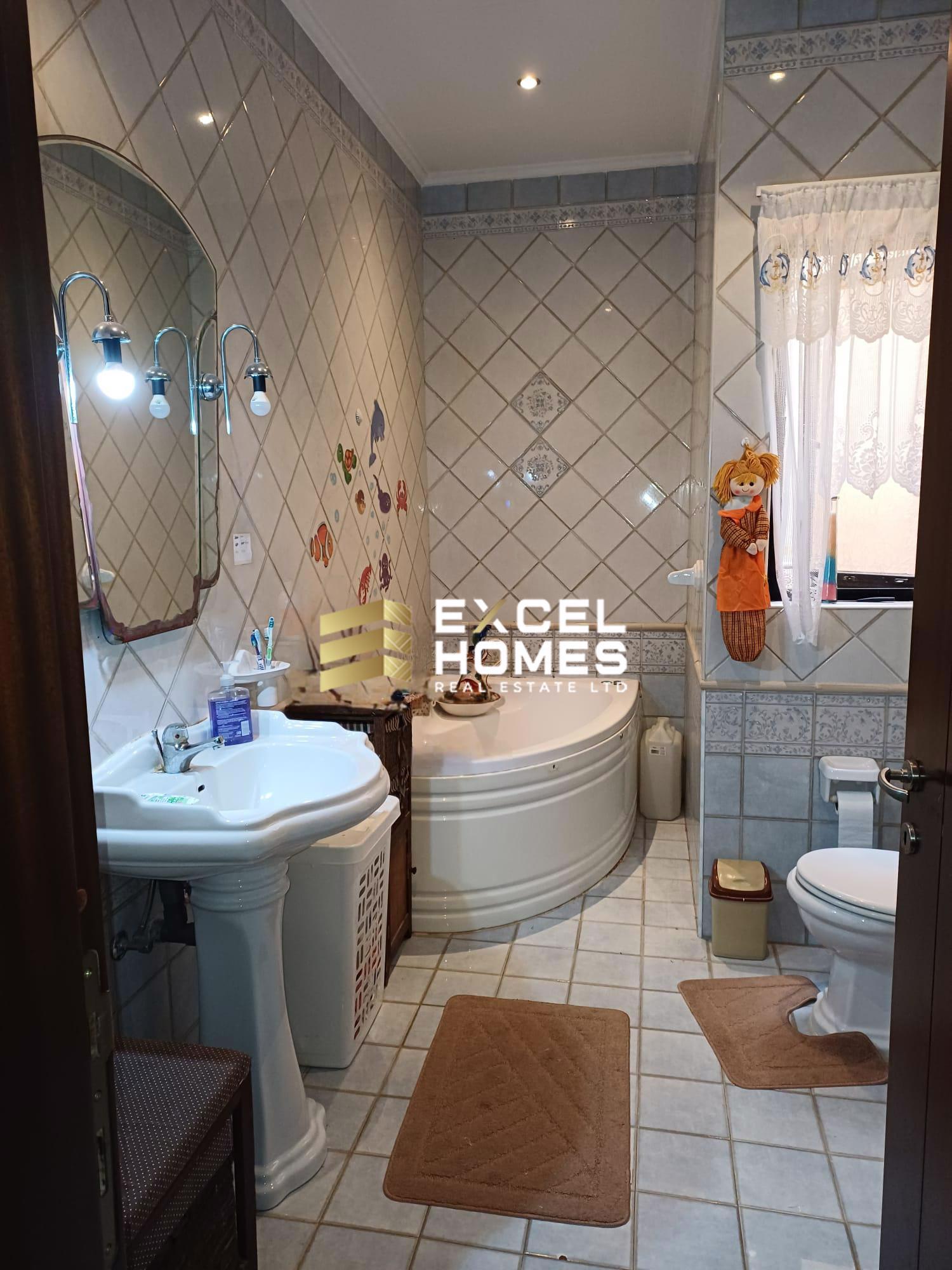 3 bedroom Terraced House in Birzebbugia, Malta – 69113