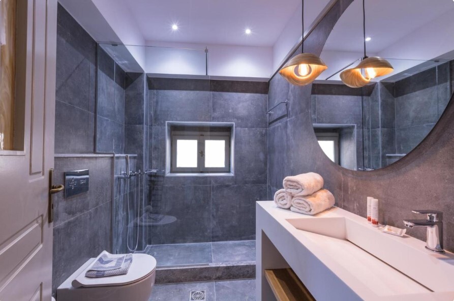 Business in Crete, Heraklion Prefecture, Greece – 50742
