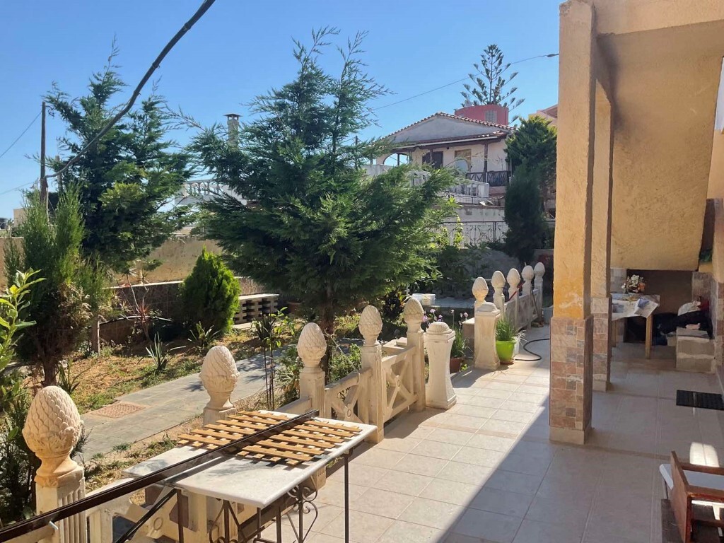 Business in Crete, Heraklion Prefecture, Greece – 50590