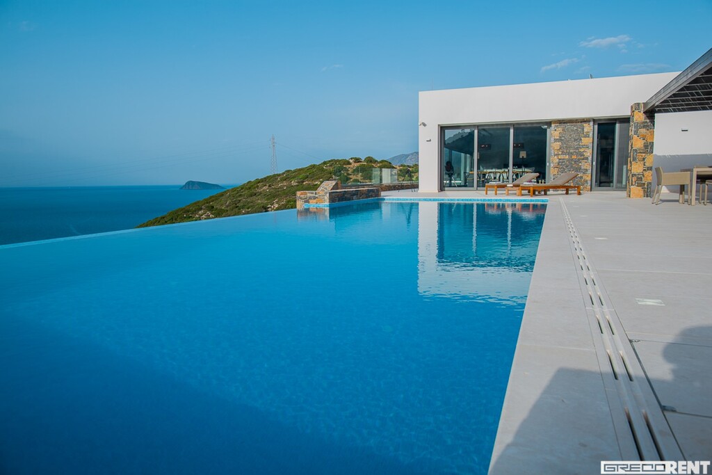 5 bedroom Villa in Agios Nikolaos, Lasithi Prefecture, Greece – 50284