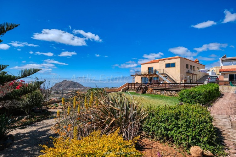 6 bedroom villa in San Miguel De Abona, Spain – AAEP1759