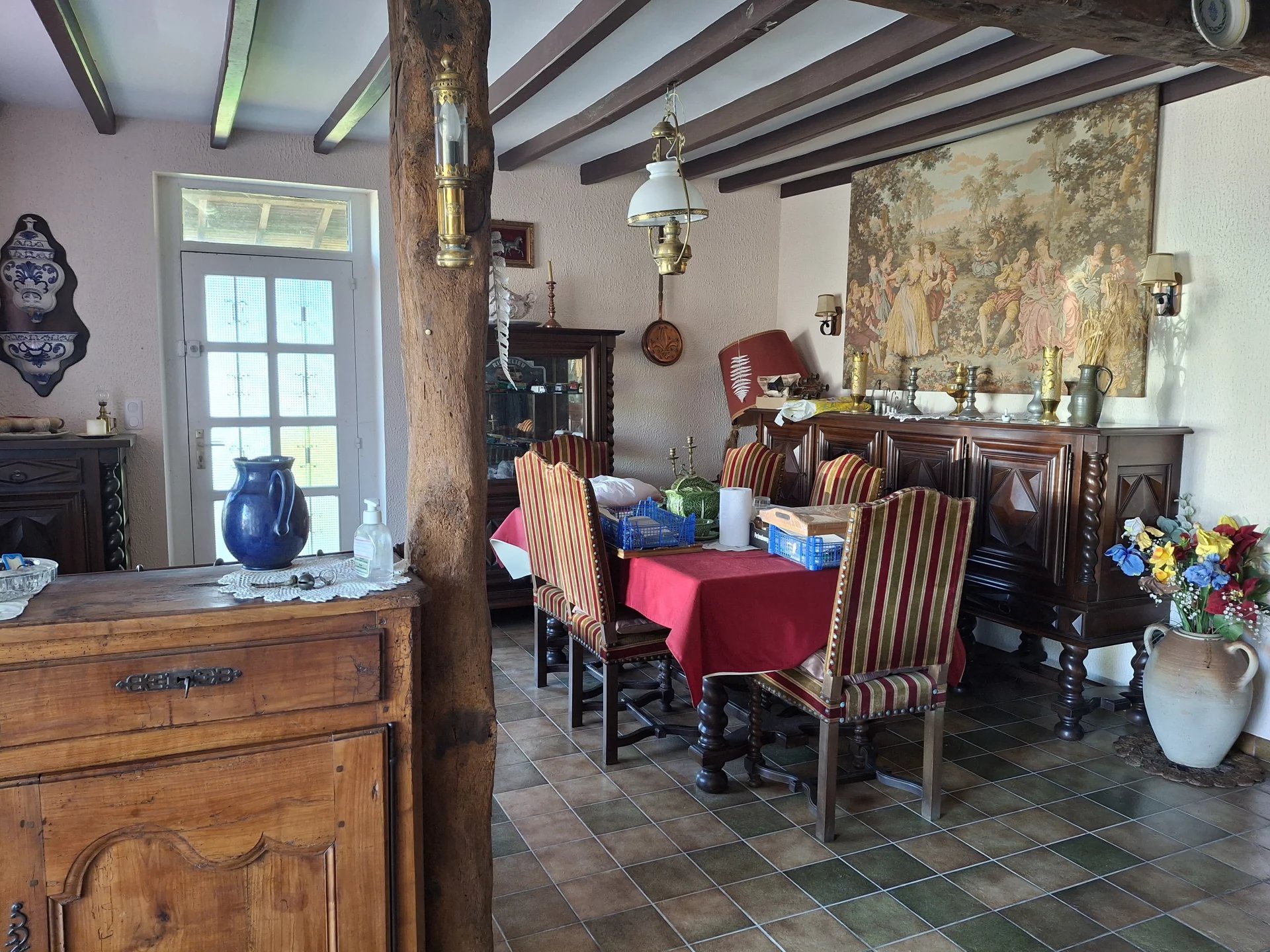 Large family home to modernise, barn , outbuildings and over 2 hectares of land, Limousin – France – BVI80433