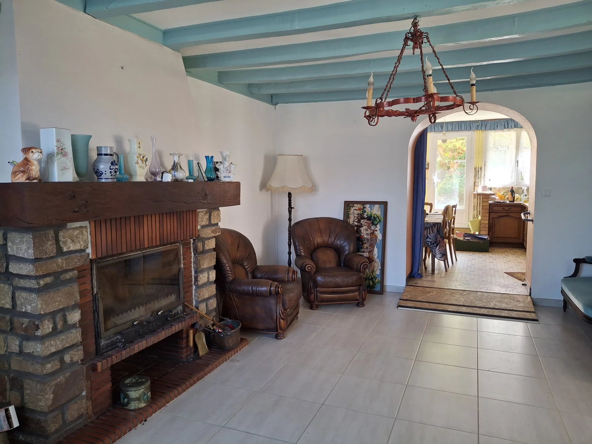 Large family home to modernise, barn , outbuildings and over 2 hectares of land, Limousin – France – BVI80433