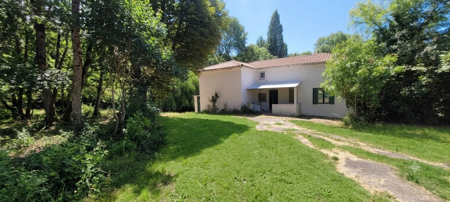 A stone property in a completely peaceful setting, Midi-Pyrénées – France – BVI86538