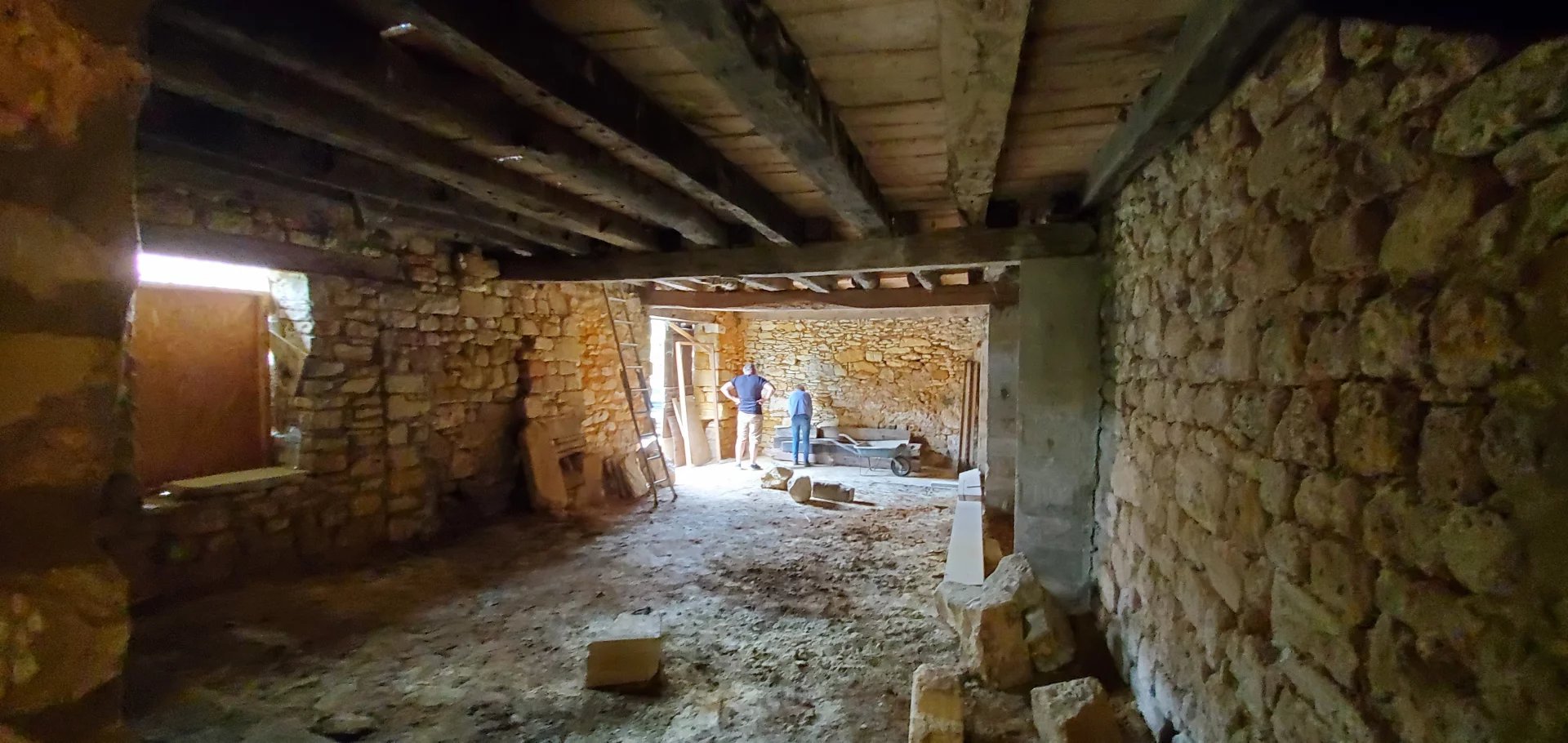 Charming Stone Townhouse with Exceptional Potential, Aquitaine – France – BVI75806