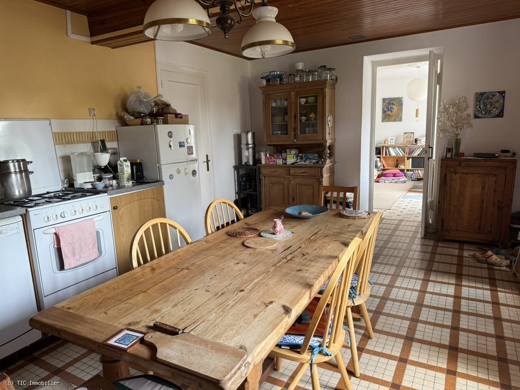 3 bedroom House in Aigre, France – r7546