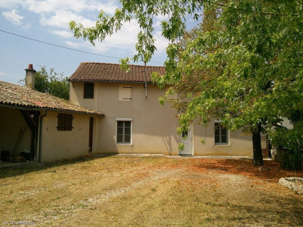 3 bedroom House in Lezay, France – r7543