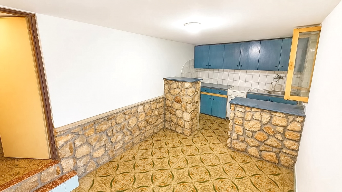 1 bedroom apartment in Dobrinj, Croatia – 103706