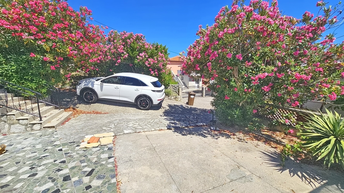 1 bedroom apartment in Dobrinj, Croatia – 103706
