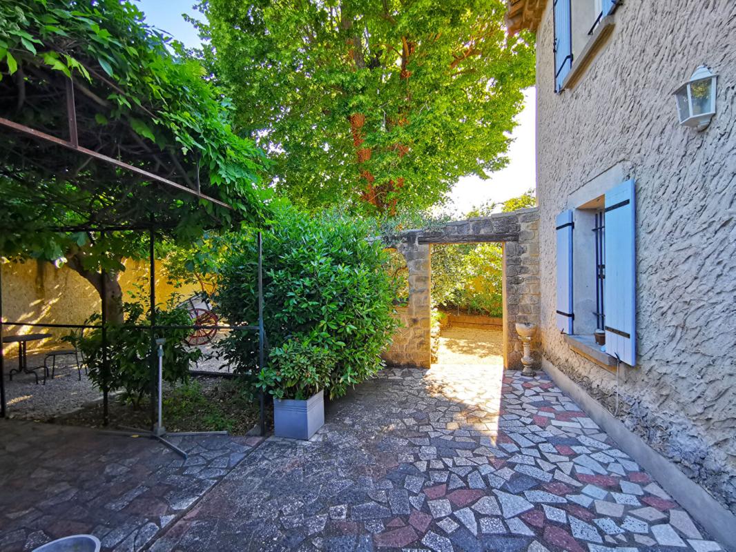 5 bedroom bastide in Vedene, Vaucluse, France