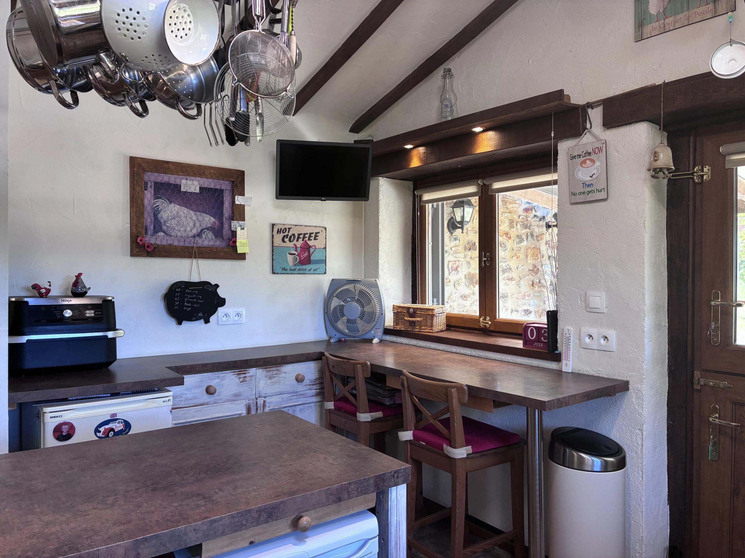 Single-level character property with 2 bedrooms, Limousin – France – BVI86286