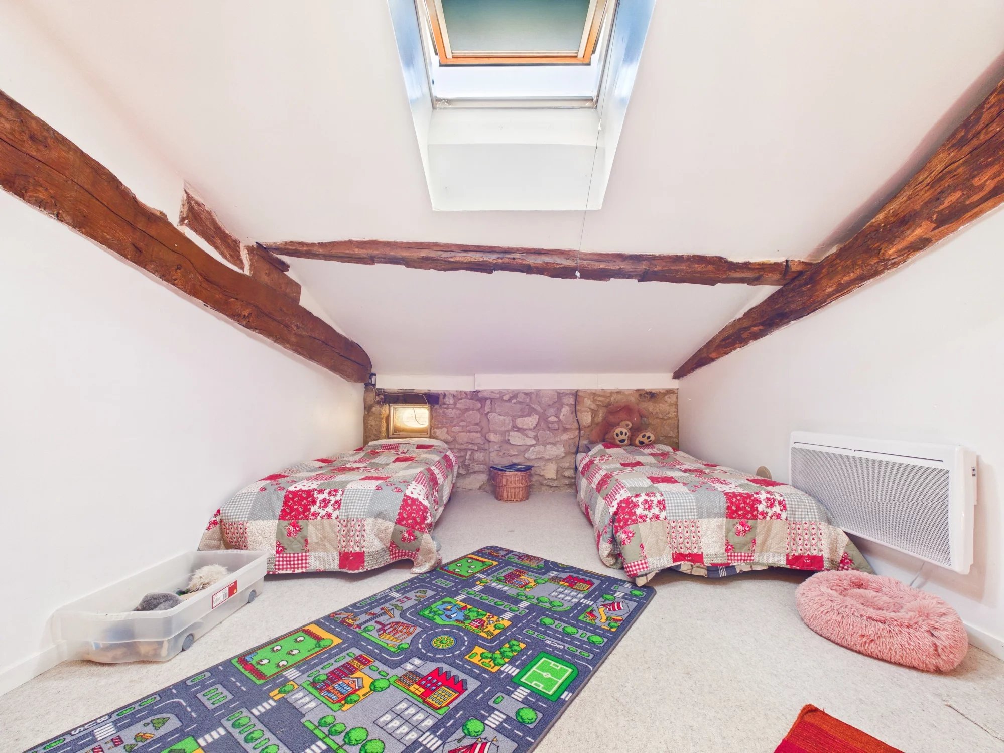 Charming Farmhouse with Guest House, Barn, Swimming Pool and Panoramic Countryside Views, Aquitaine – France – BVI86411