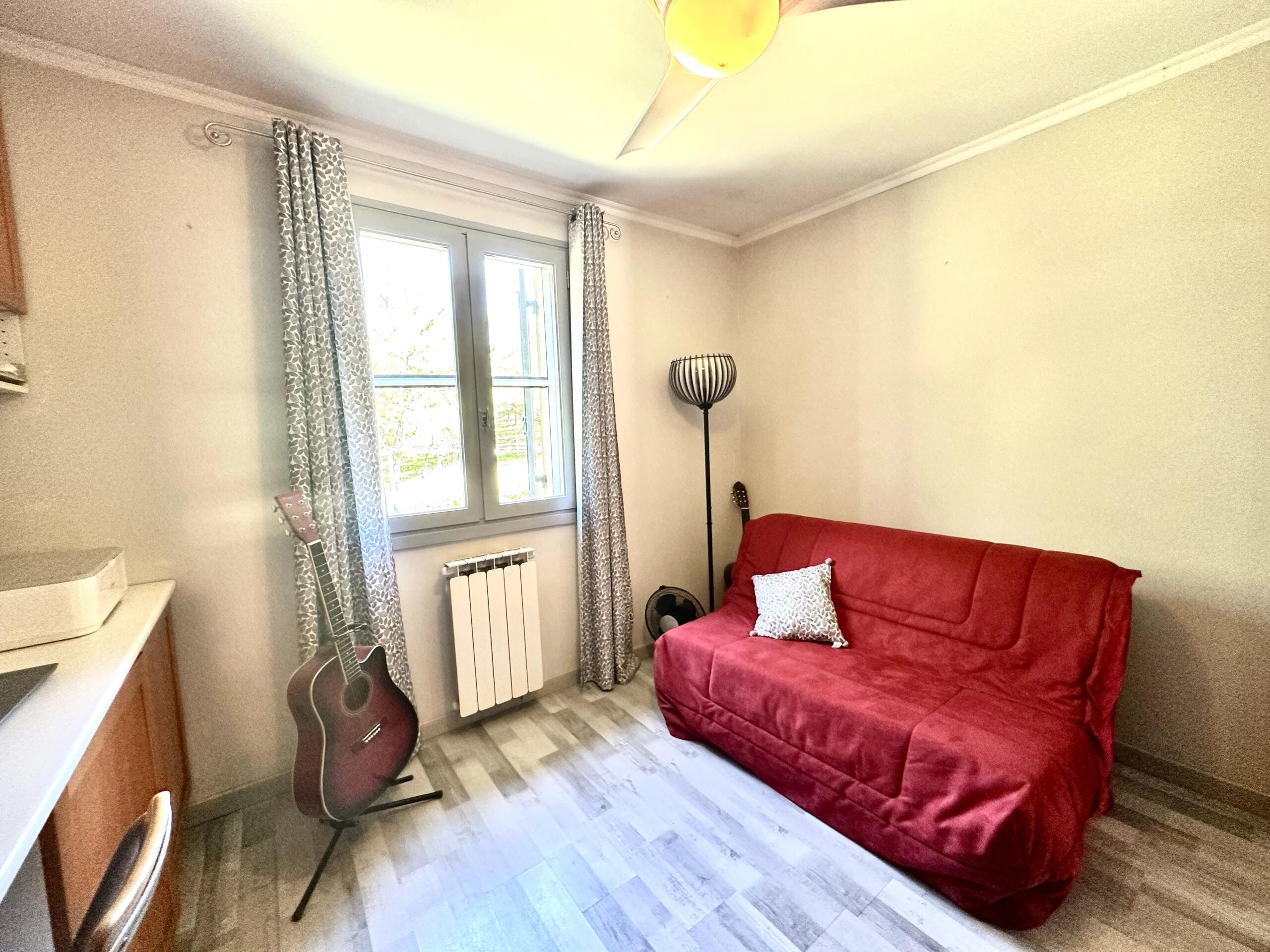 Single-storey living near the charming town of Saint-Cyprien, south of Sarlat-la-Canéda, Aquitaine – France – BVI86140
