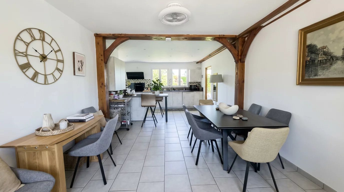 Stunning detached 4 bedroom home, close to the centre of village, Centre – France – BVI86295