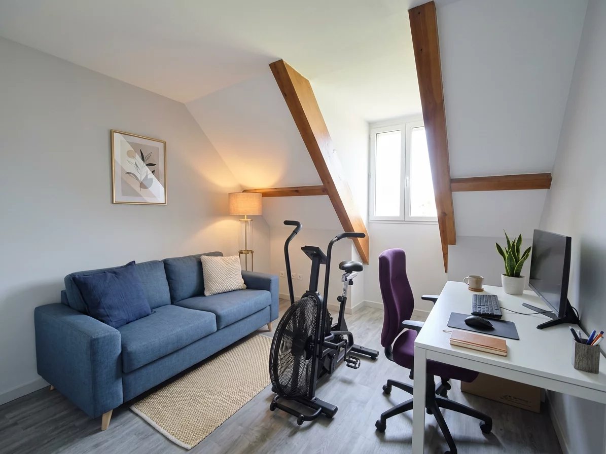 Stunning detached 4 bedroom home, close to the centre of village, Centre – France – BVI86295