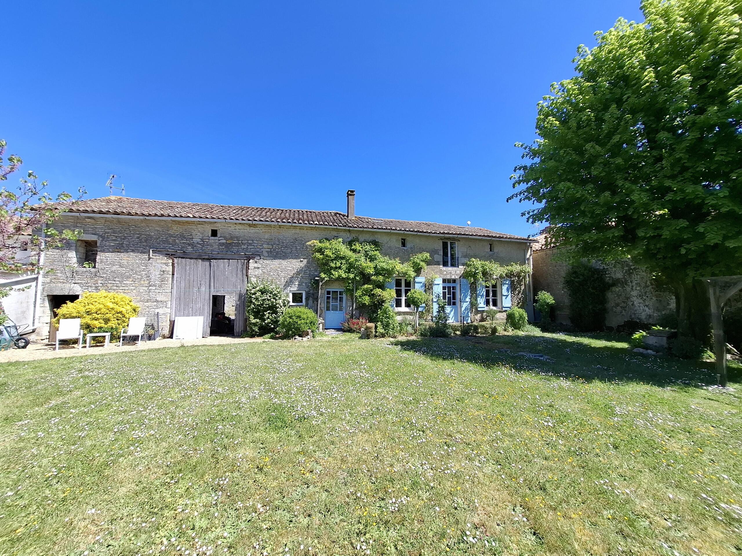 Charming converted farm in a rural hamlet with beautiful gardens, Poitou-Charentes – France – BVI85457