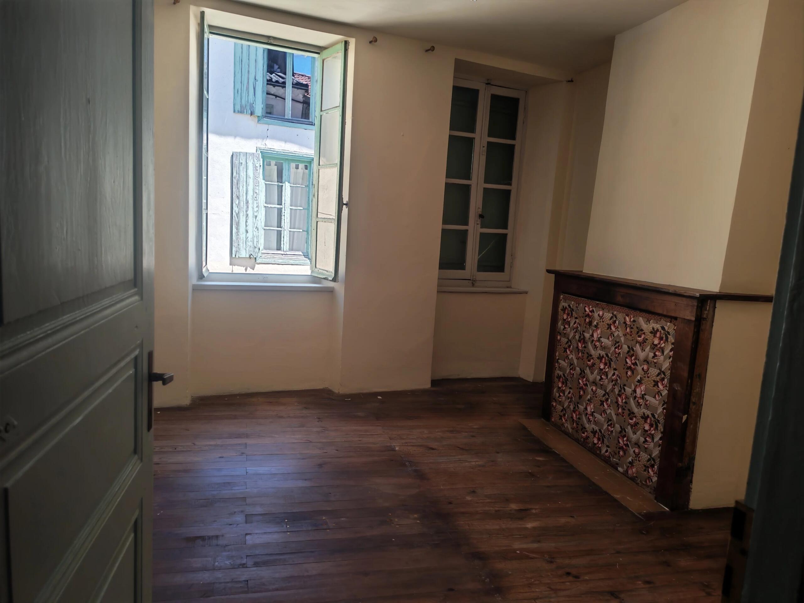 Spacious Village House with Garden – Fougax-et-Barrineuf, Midi-Pyrénées – France – BVI86070