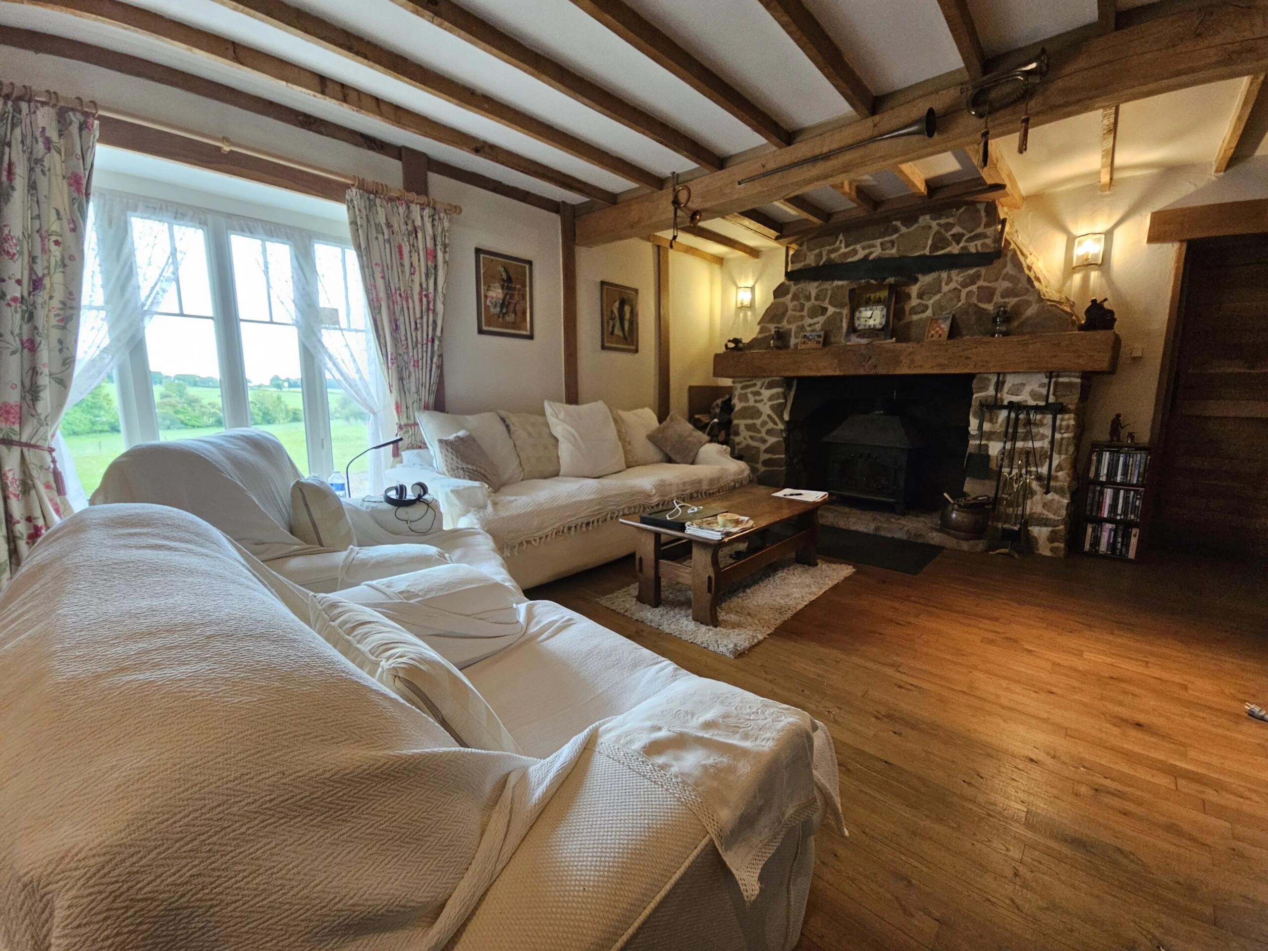 Exceptional Barn Conversion with Attached Barn, Workshop and Views, Poitou-Charentes – France – BVI85499