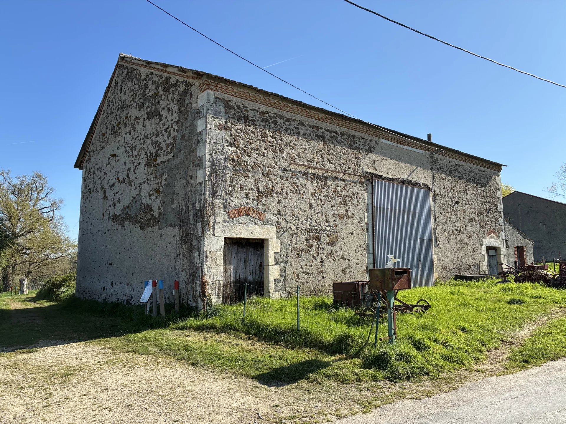 Beautiful barn with views!, Poitou-Charentes – France – BVI80421
