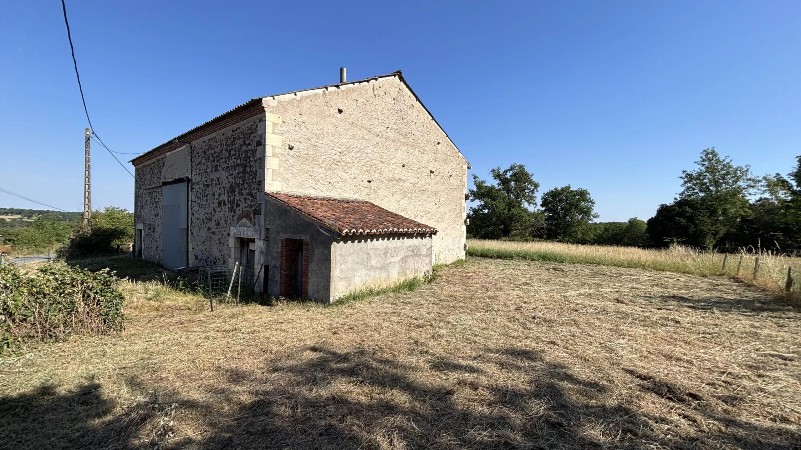Beautiful barn with views!, Poitou-Charentes – France – BVI80421
