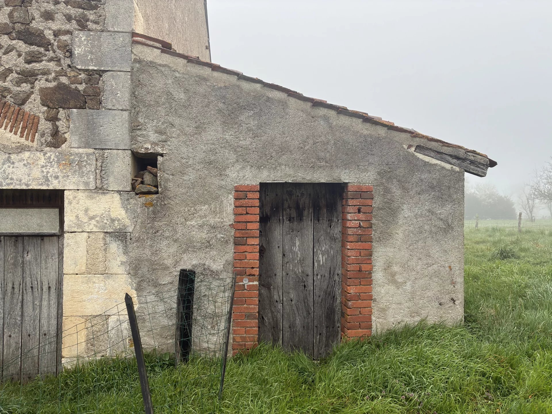 Beautiful barn with views!, Poitou-Charentes – France – BVI80421