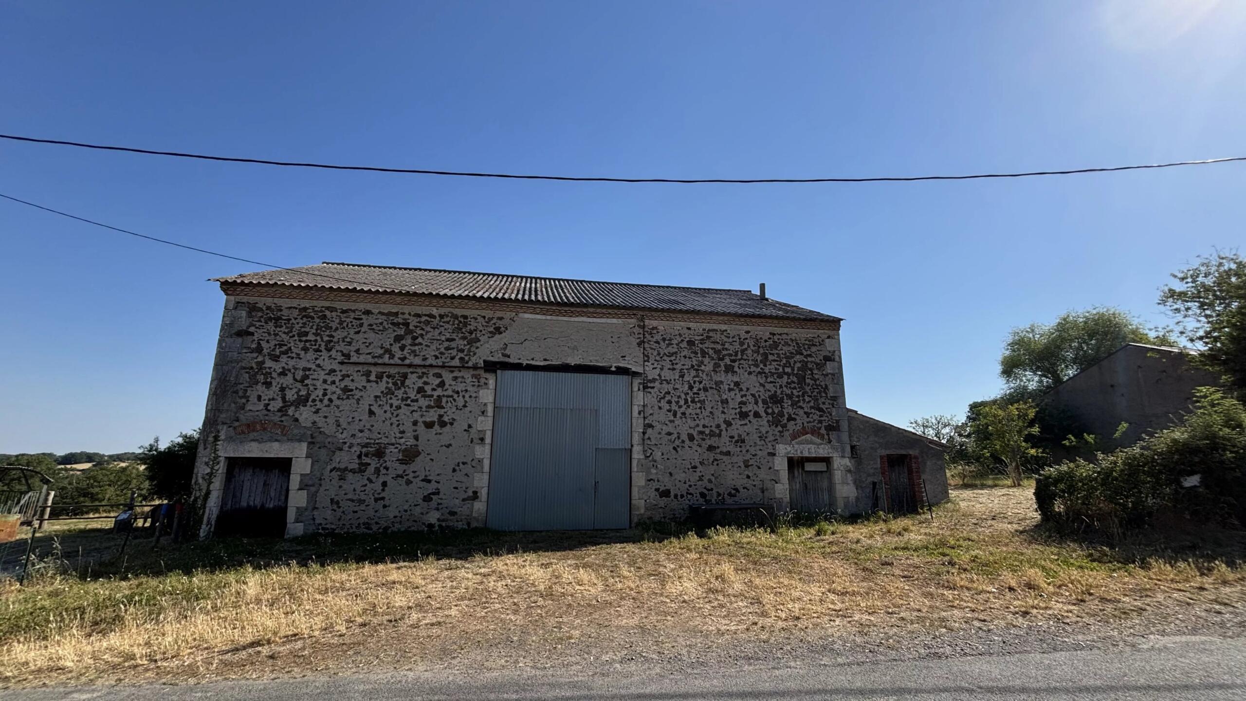 Beautiful barn with views!, Poitou-Charentes – France – BVI80421