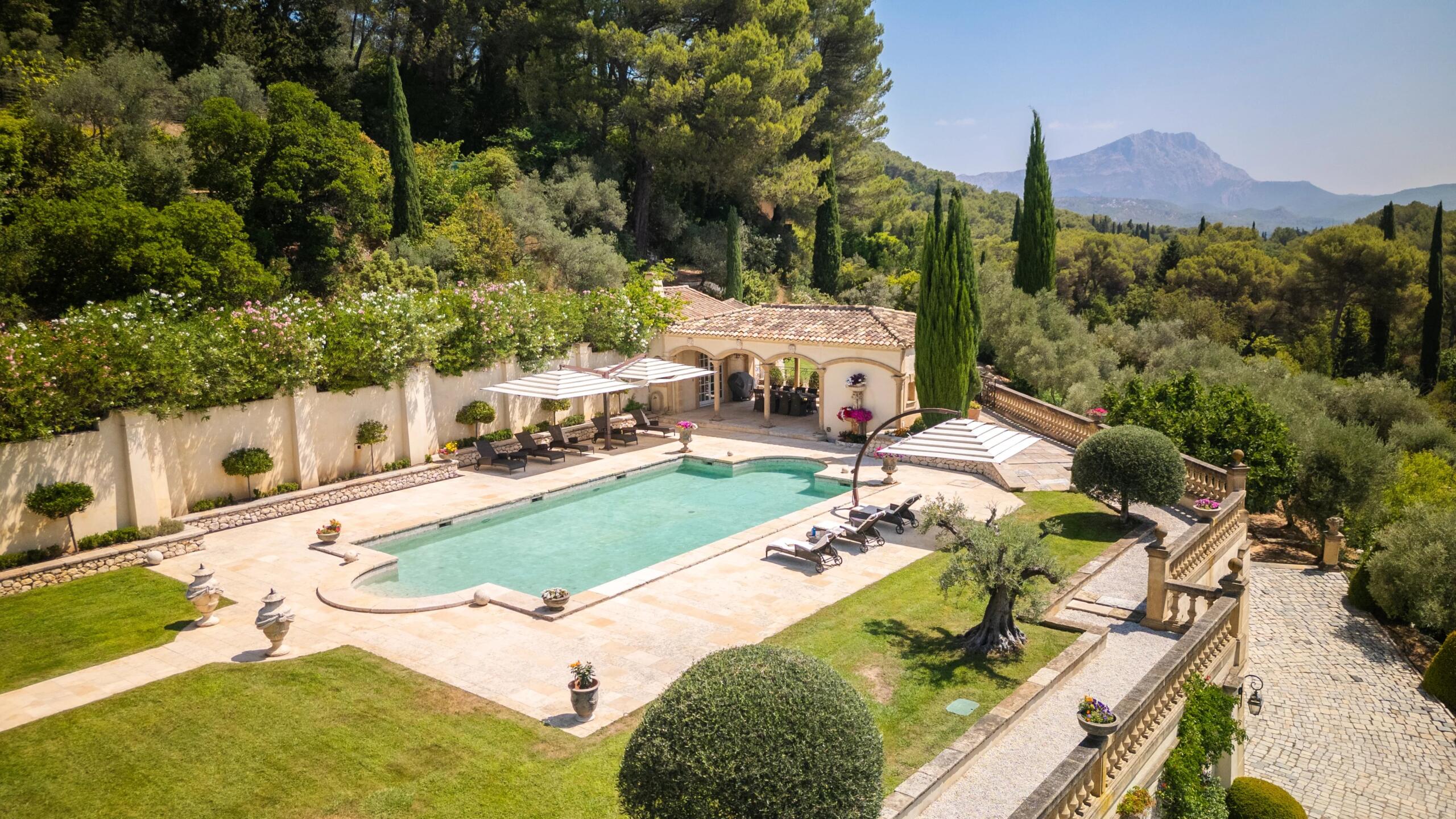 An Exceptional Estate in Aix-en-Provence’s Most Prestigious Address, Provence-Alpes-Côte d’Azur – France – BVI82130