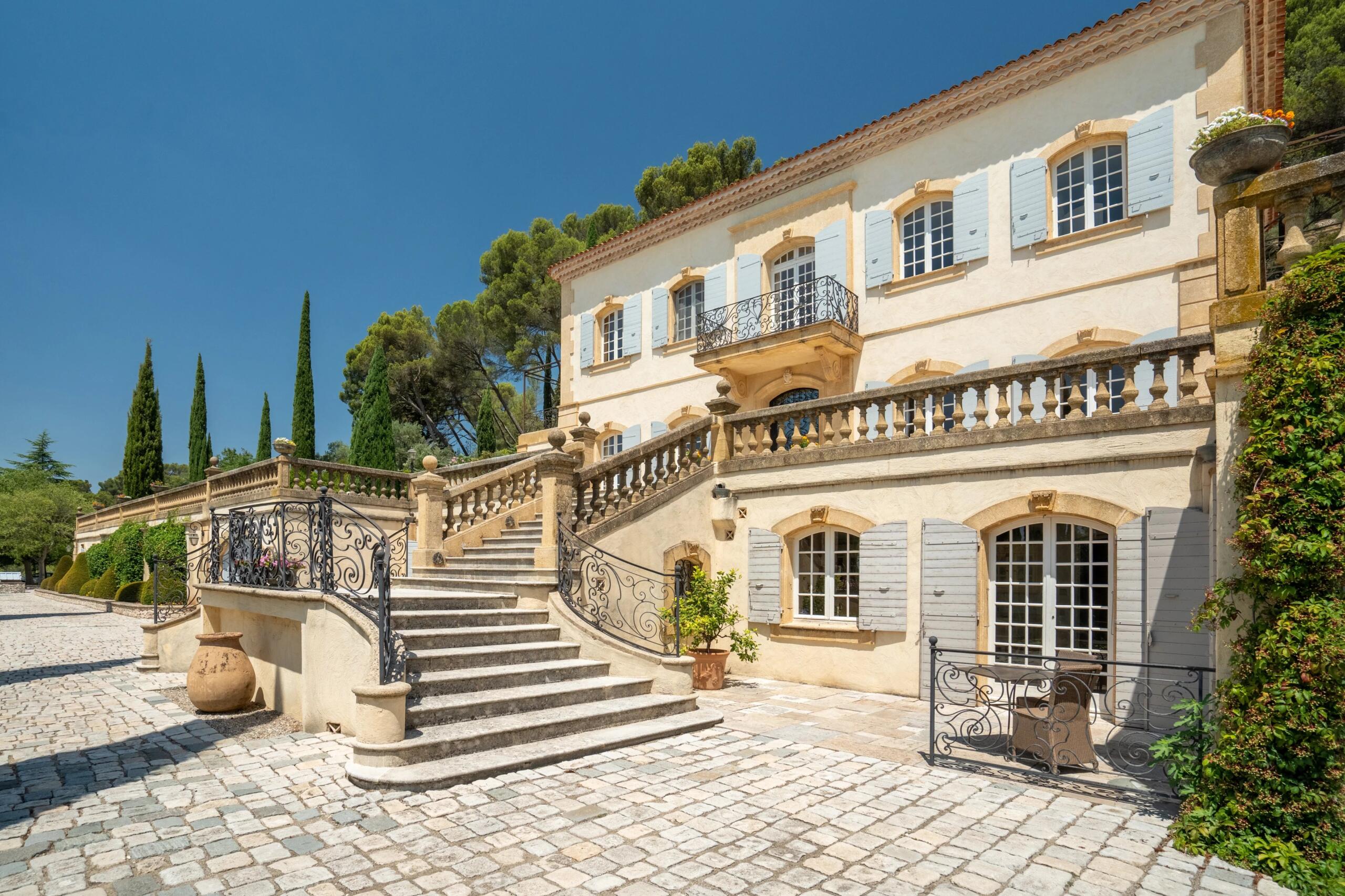 An Exceptional Estate in Aix-en-Provence’s Most Prestigious Address, Provence-Alpes-Côte d’Azur – France – BVI82130