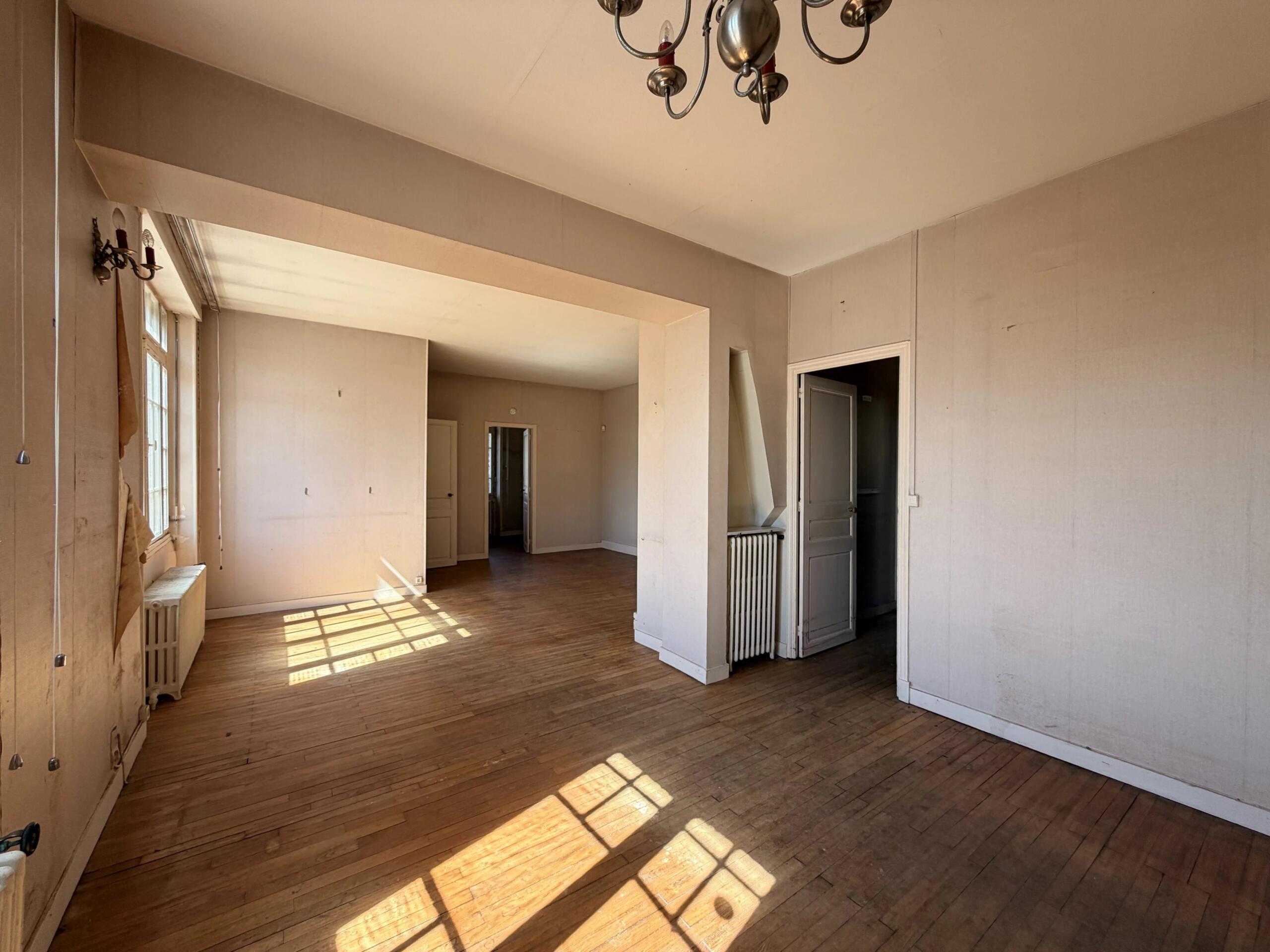 Town Centre Property with Garage and Development Potential, Poitou-Charentes – France – BVI86159
