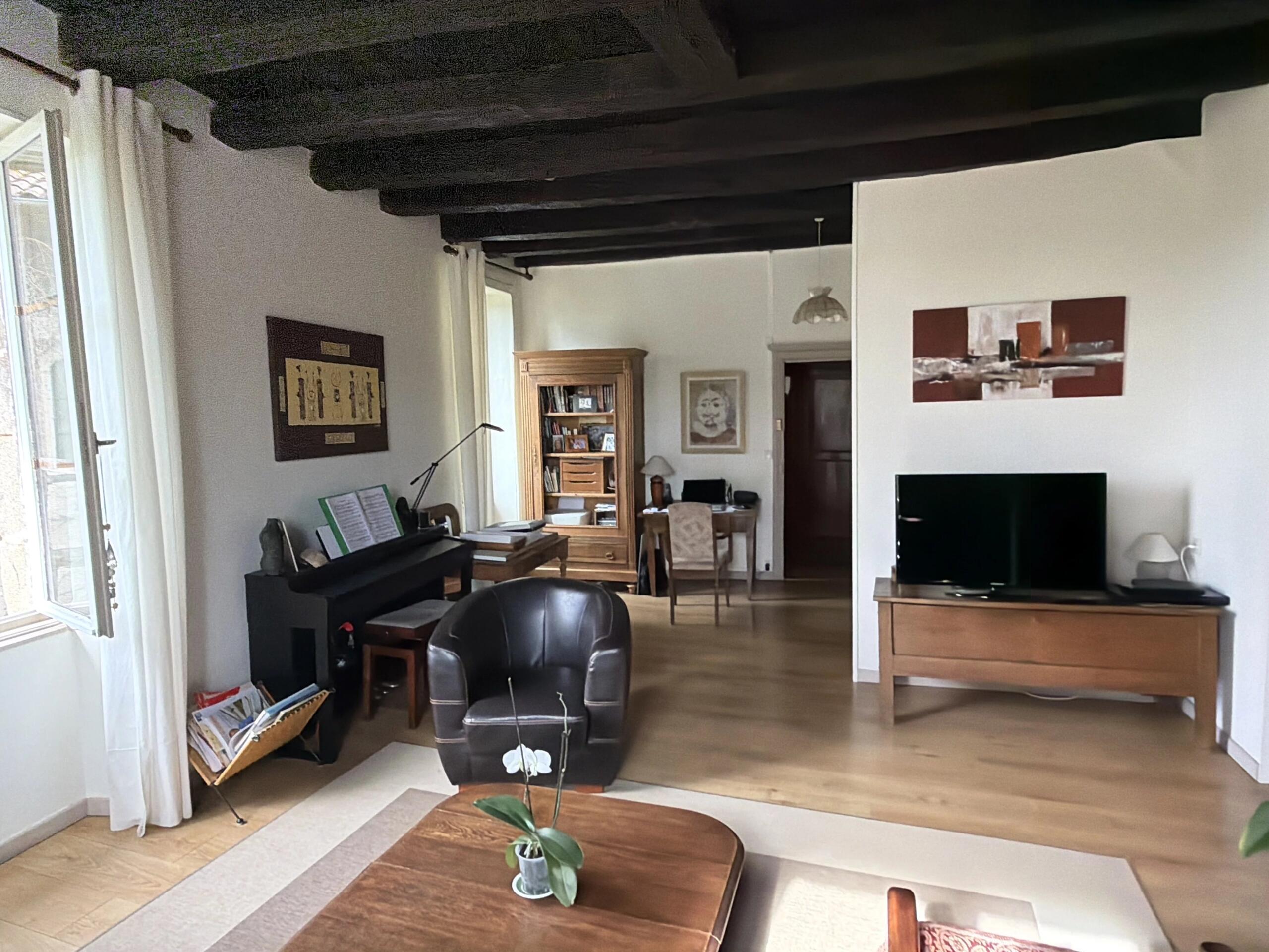 A property deep with history with a Valencian feel on entry, Limousin – France – BVI86217