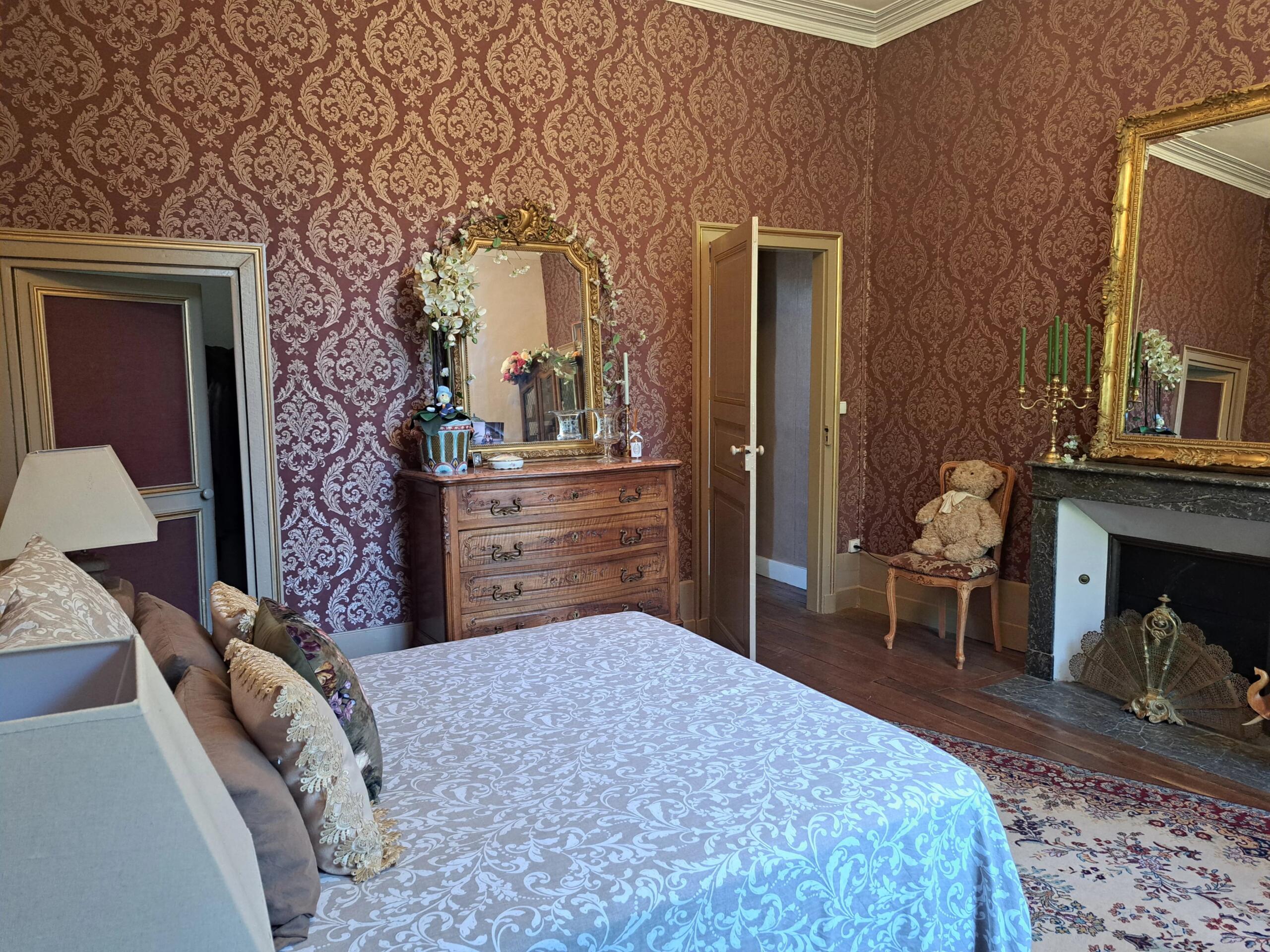 Idyllic bijou chateau in glorious countryside, Centre – France – BVI86136
