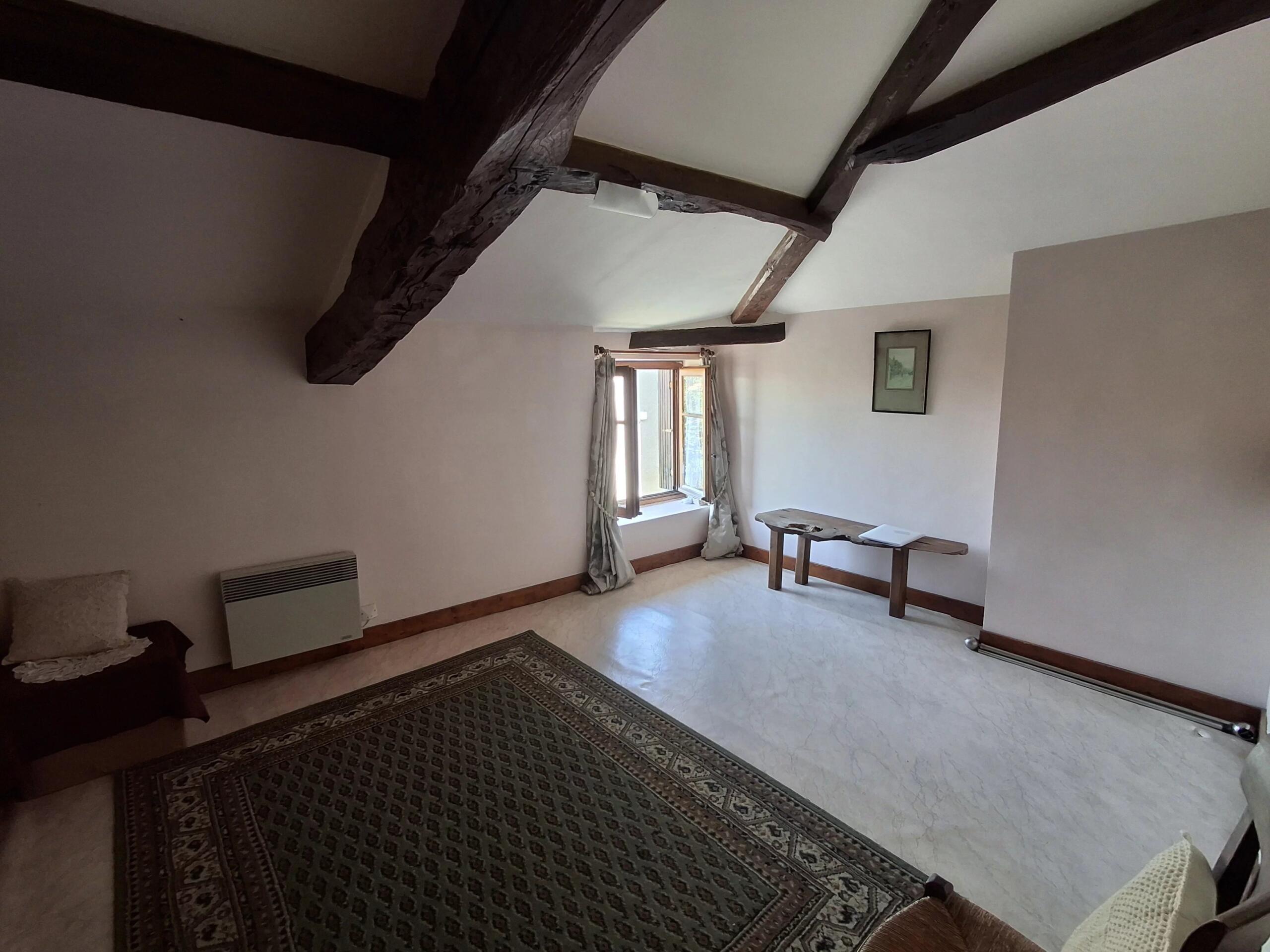 Charming 2-bed cottage in village setting, Poitou-Charentes – France – BVI85212