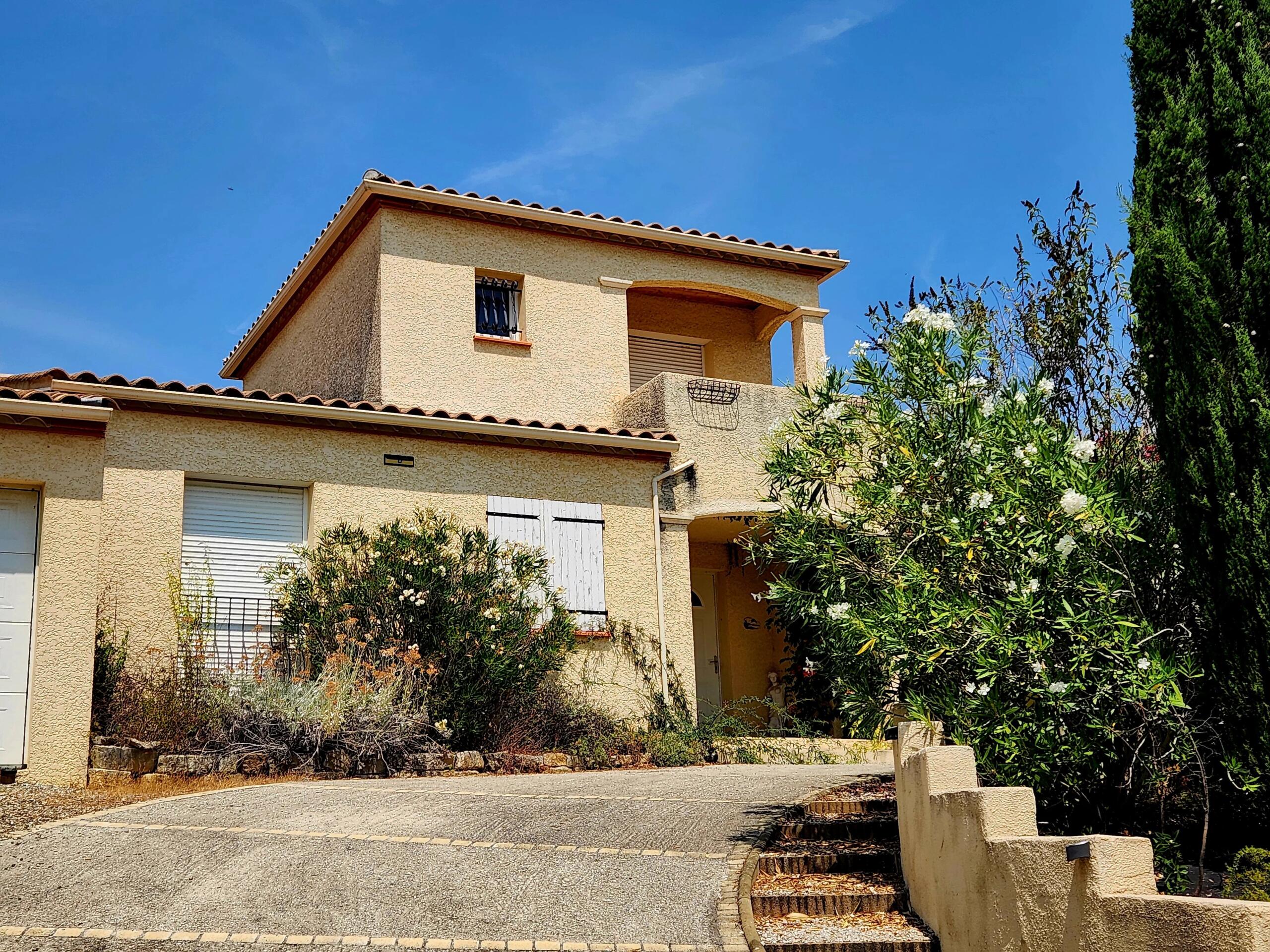 LIMOUX – 4-Bedroom Villa with Pool, Countryside Views and Exceptional Potential, Languedoc-Roussillon – France – BVI86132