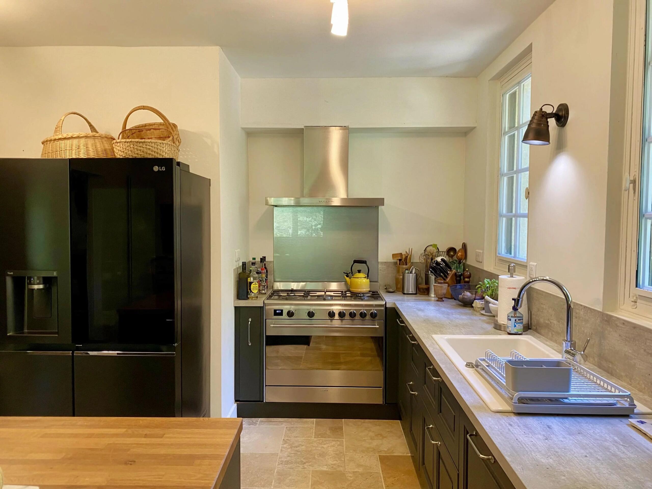Charming former mill set in 1.2 hectares of parkland with a lake, Aquitaine – France – BVI86220