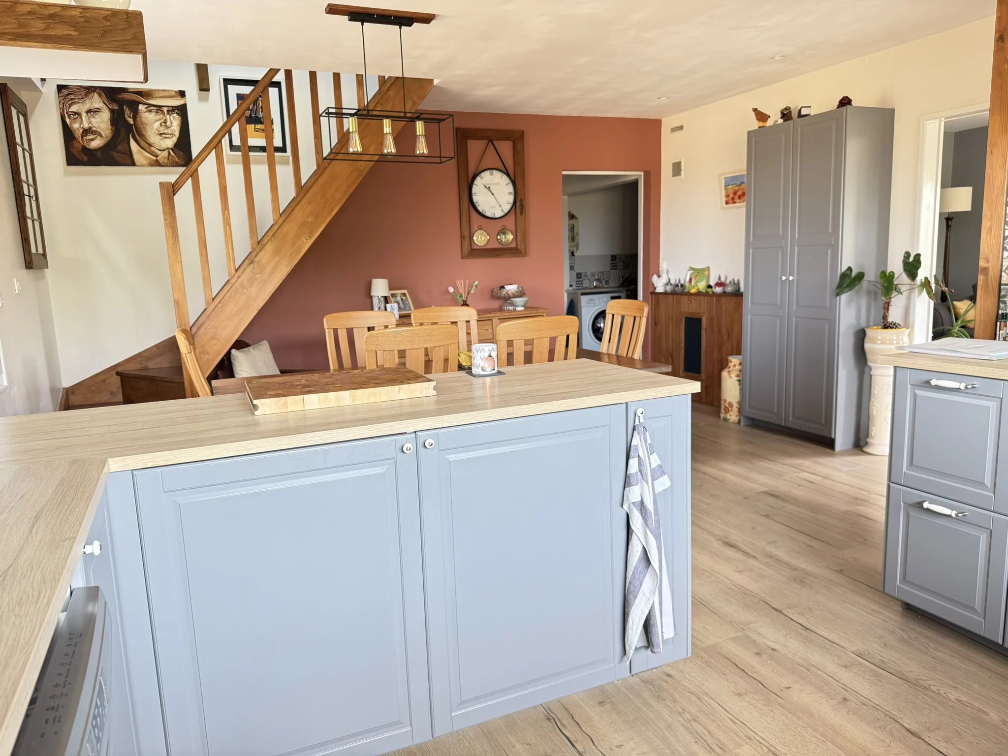 Well Presented 3/4 Bed Home and 3 Bed Guest house in Stunning Location, Poitou-Charentes – France – BVI81128
