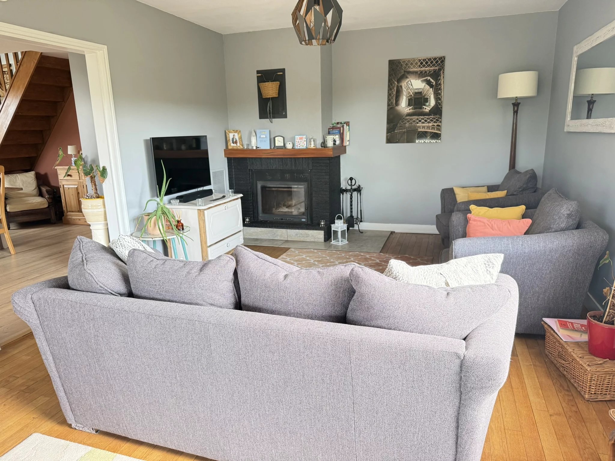 Well Presented 3/4 Bed Home and 3 Bed Guest house in Stunning Location, Poitou-Charentes – France – BVI81128