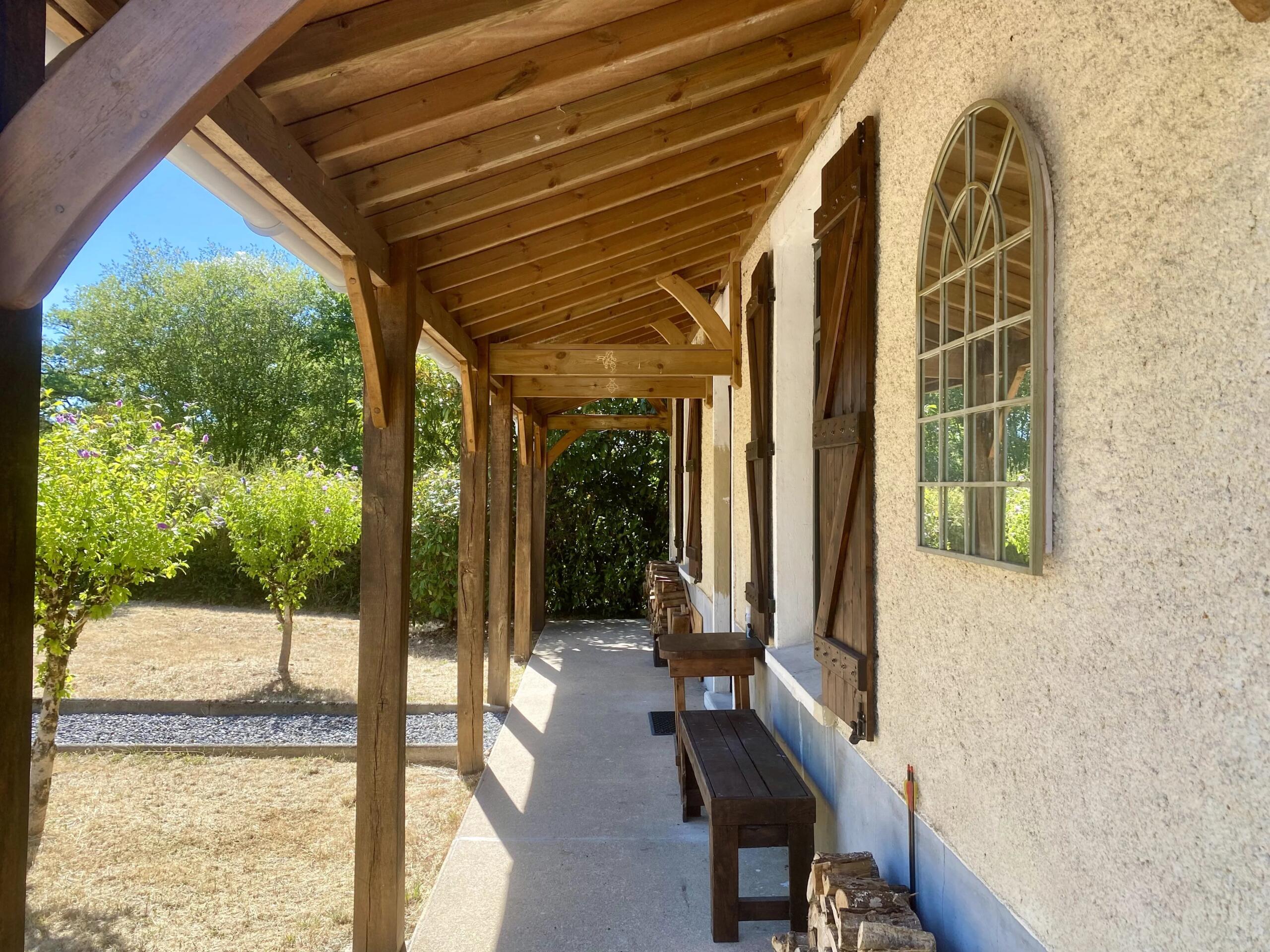 A Beautiful Country Property Offering Space, Privacy and Breathtaking Views, Poitou-Charentes – France – BVI86357