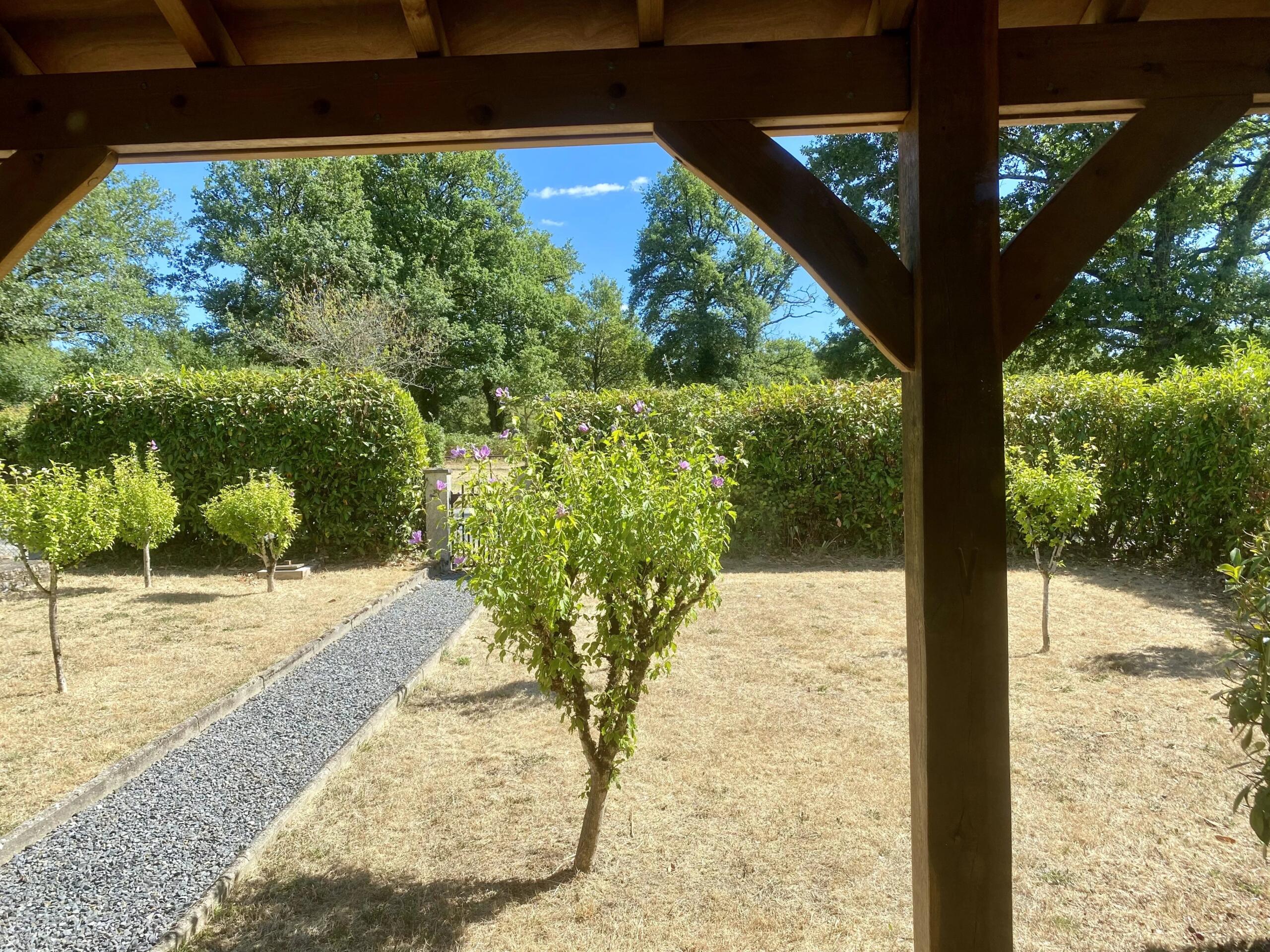 A Beautiful Country Property Offering Space, Privacy and Breathtaking Views, Poitou-Charentes – France – BVI86357