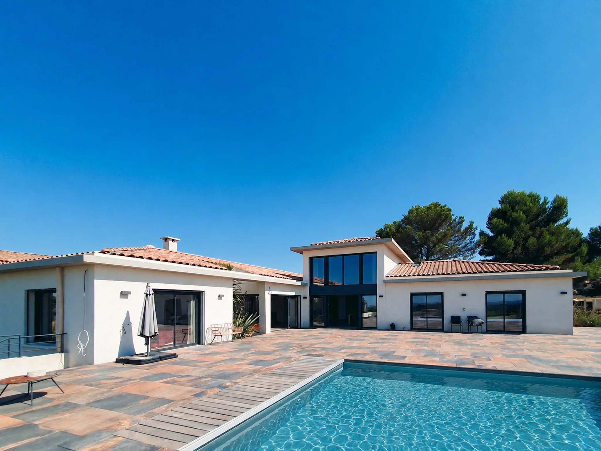 Exceptional Contemporary Villa with Panoramic Countryside Views, Provence-Alpes-Côte d’Azur – France – BVI86456