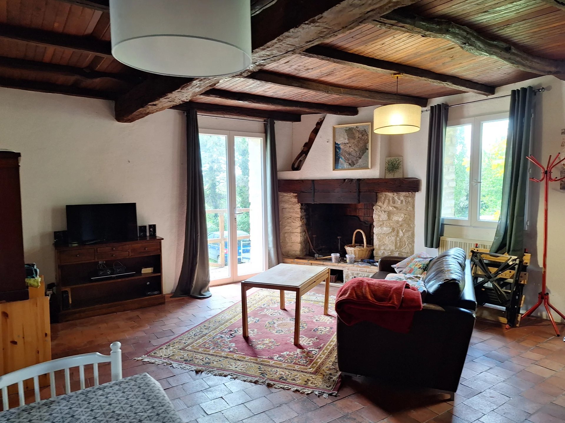 Detached character property with cottage and barn, Poitou-Charentes – France – BVI80788