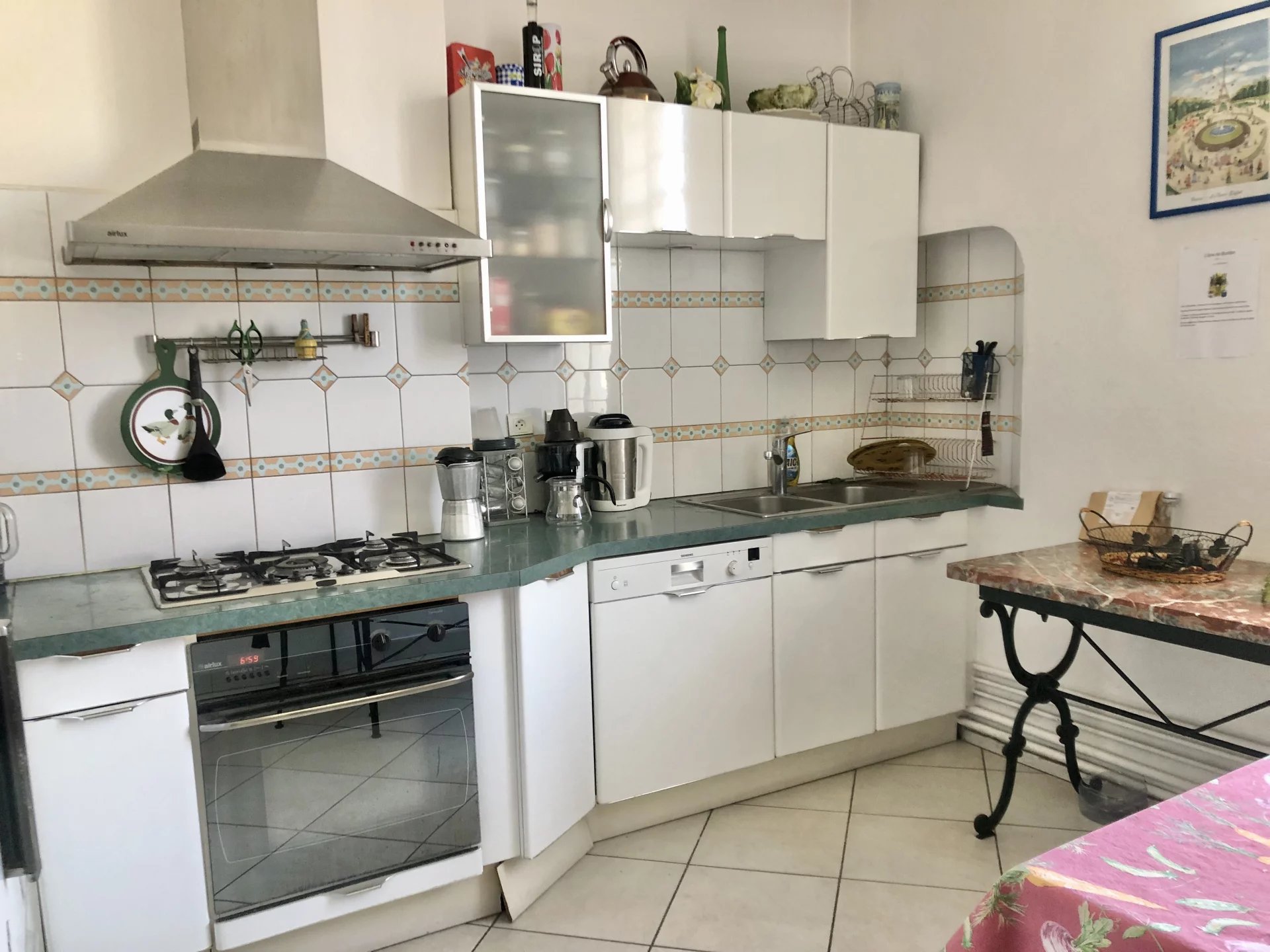 Elegant Haussmann-Style Townhouse with Garden and Excellent Investment Potential, Languedoc-Roussillon – France – BVI70301