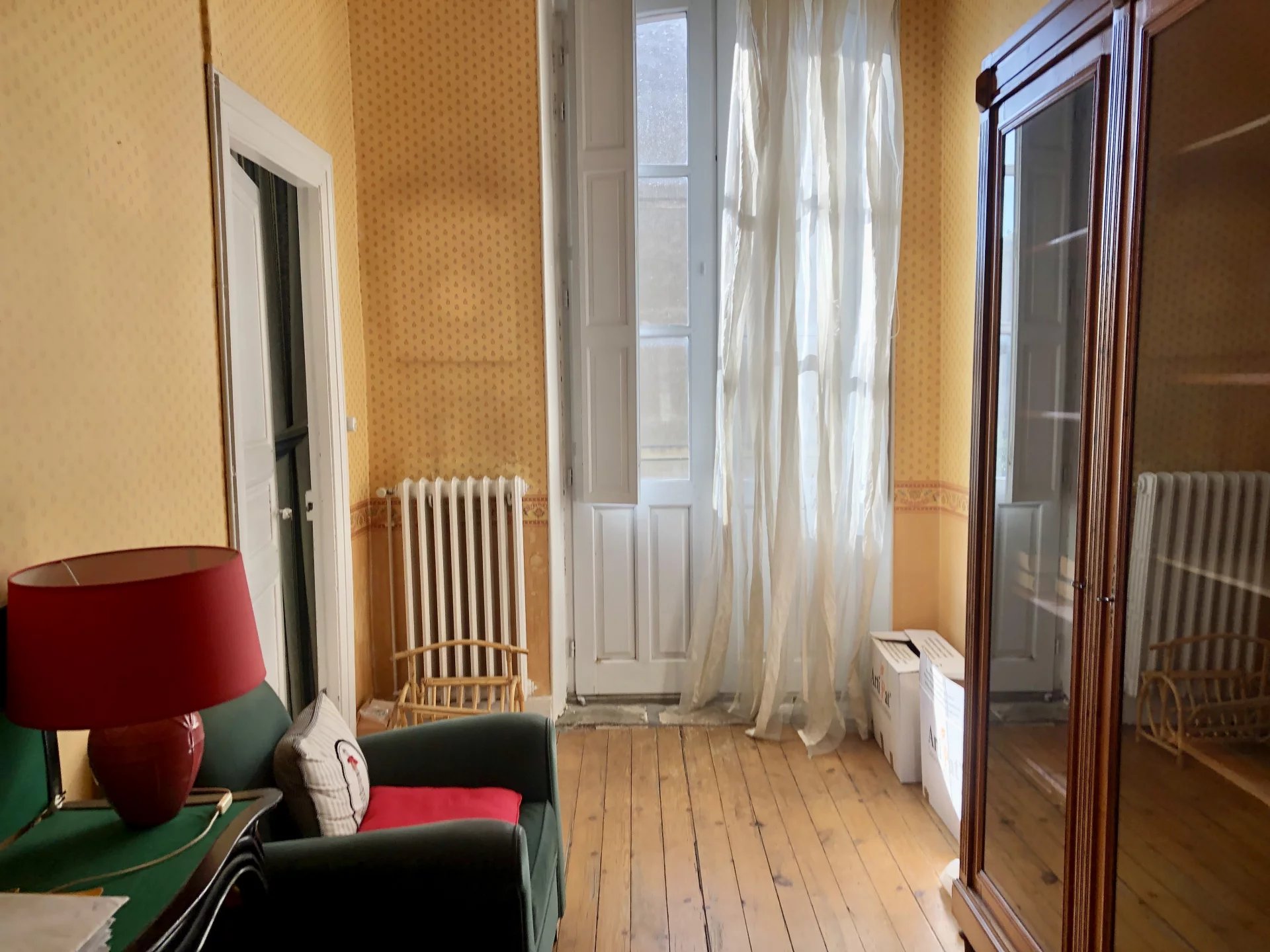 Elegant Haussmann-Style Townhouse with Garden and Excellent Investment Potential, Languedoc-Roussillon – France – BVI70301