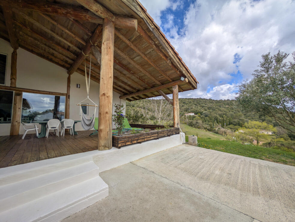Stunning Bioclimatic Eco Home with Pyrenees and Montagne Noire Views, 5 Bedrooms and Versatile 130 m² Garage