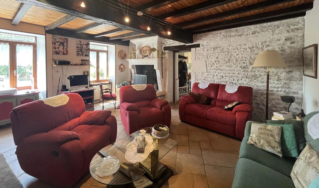 4 bedroom maison in Saint Amant, Charente, France