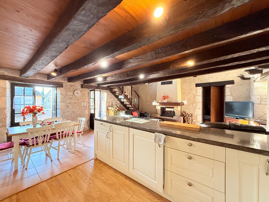 4 bedroom maison in Grassac, Charente, France